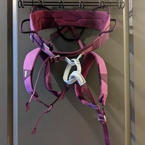 Petzl Climbing Harness -- Women's Large